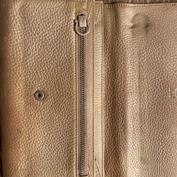 Gold color Salvatore Ferragamo - Picture 2 of 5